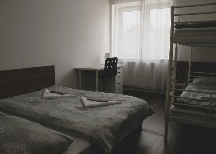 - Rodinny Komfort Se Dvema Loznicemi A Kuchyni *